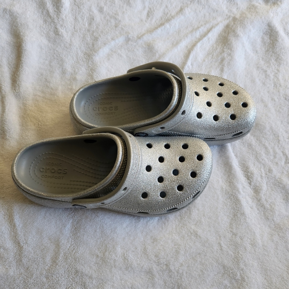 Never Worn Women's Classic Platform Glitter Clog.